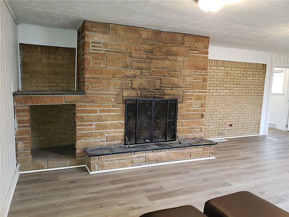 3rd image of 2709 W 32nd St