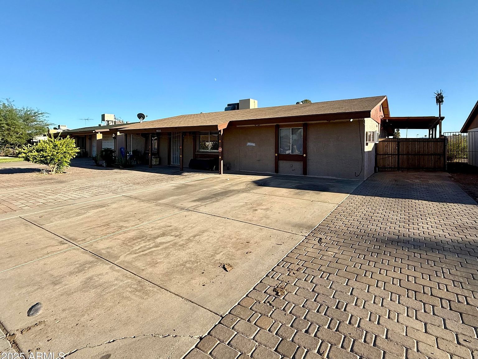 8151 W WESTVIEW Drive, Phoenix, AZ 85033 | Zillow
