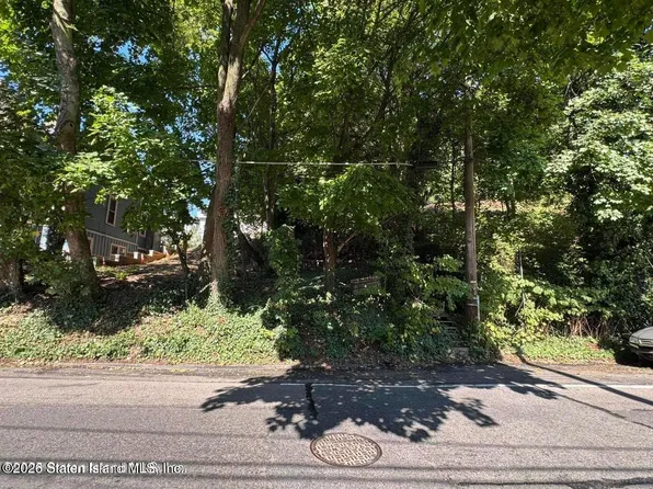 296 Saint Pauls Ave, Staten Island, NY 10304