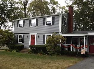 39 Bear Hill Rd, Cumberland, RI 02864
