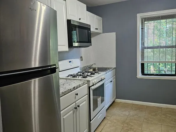 3401 15th St SE #4, Washington, DC 20032