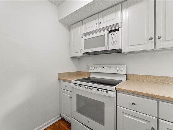 5th image of 1837 Villa Maison #1837-A