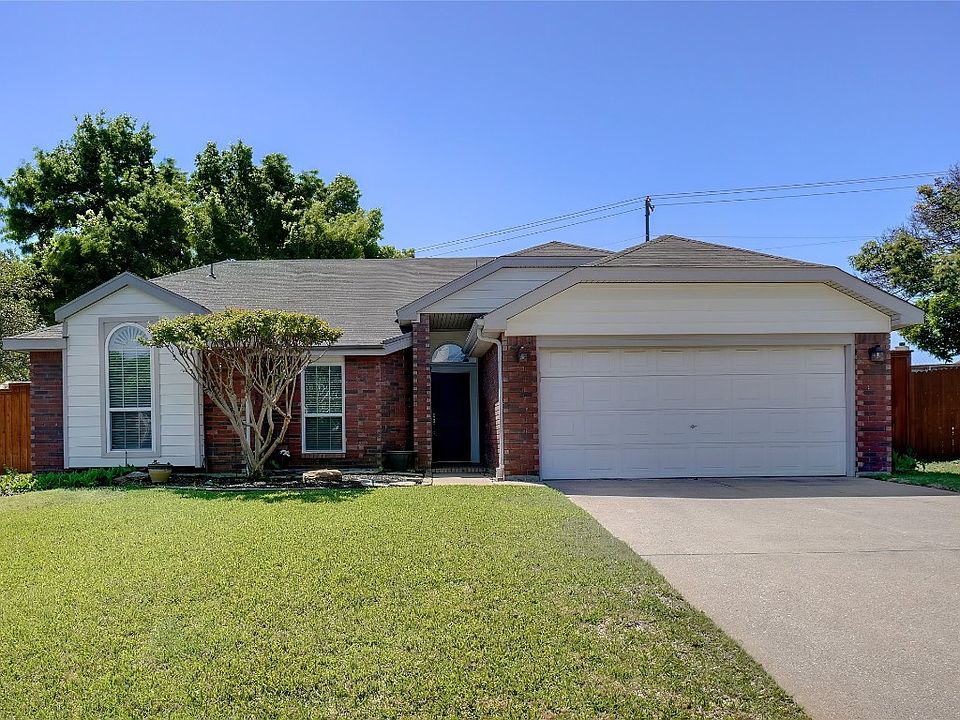 1st image of 2701 Willowood Dr