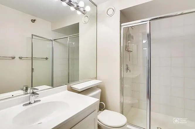 345 N La Salle Dr #2206 — Photo 12