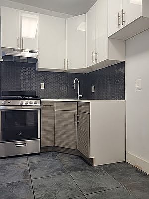 4th image of 316 E 70th St APT 4FW