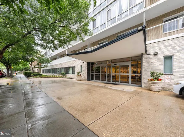 730 24th St NW #206, Washington, DC 20037