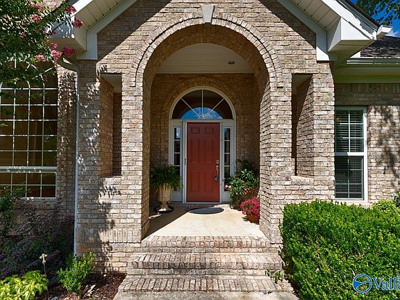 2nd image of 2702 Arbor Oak Dr SE
