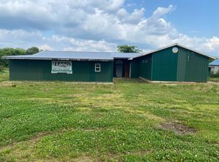 1718 S Ash St, Buffalo, MO 65622