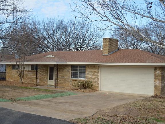 2nd image of 414 Harbor Ln