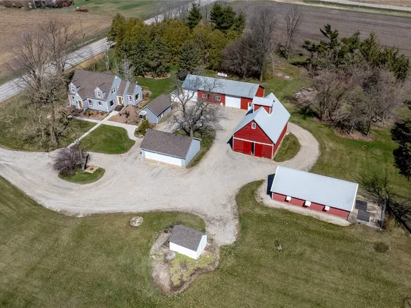 5316 15th Ave, La Porte City, IA 50651