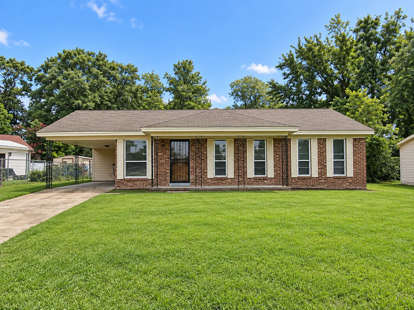 4 bed, 1472 sqft, $1,450 — Photo 1
