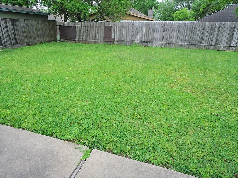 6702 Garden Canyon Dr — Photo 15