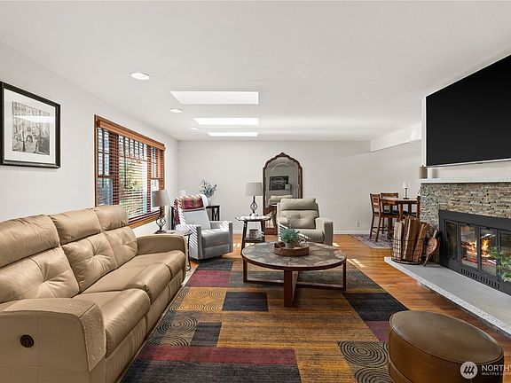 4th image of 4918 119th Avenue SE