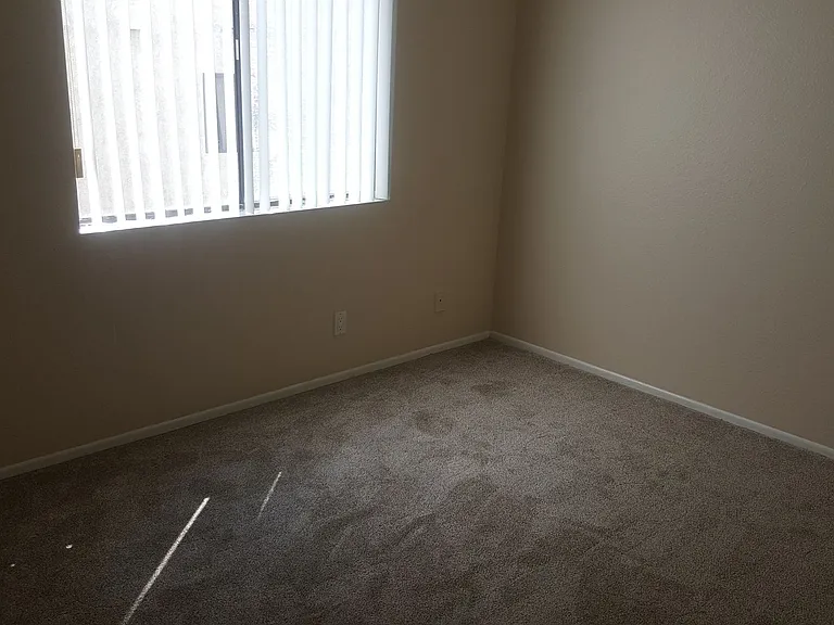 Ally's Flower Apartments LLC — Photo 30