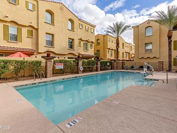 Community Pool and Hot Tub