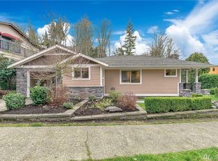 5215 SW Admiral Way, Seattle, WA 98116