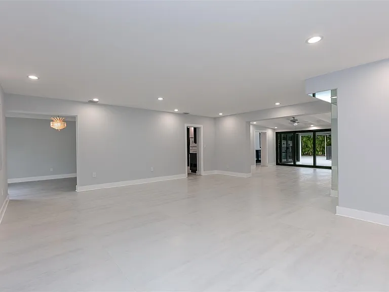 13401 SW 83rd Ave — Photo 14