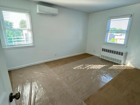 21-45 49th Street 2 image 3 of 6
