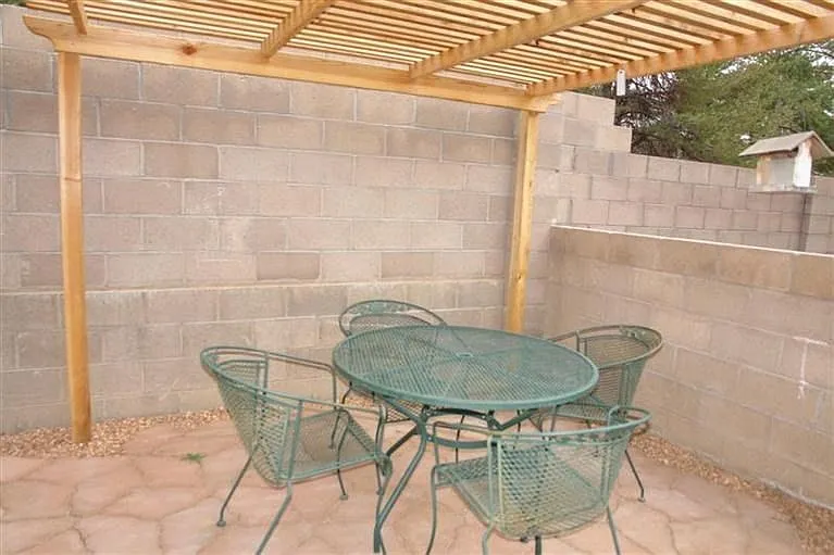 3br/2.5ba Home With Large Loft In Ne Heights! — Photo 3