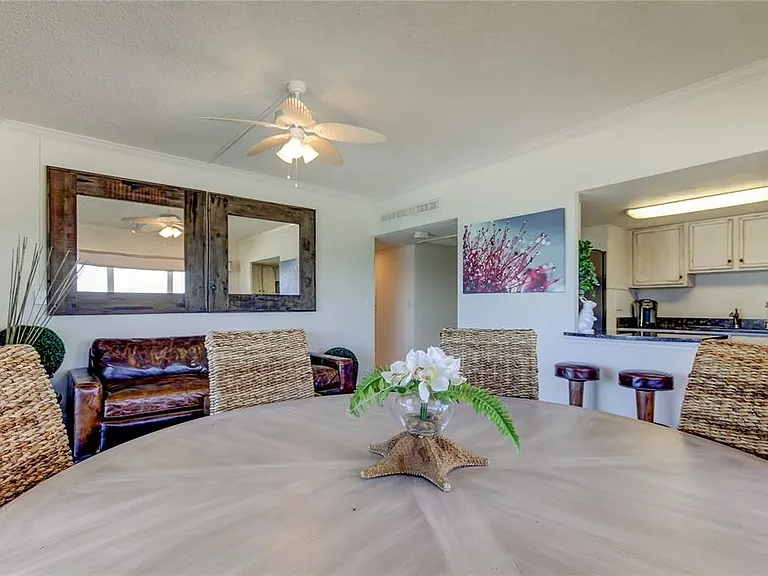 880 Mandalay Ave #601 — Photo 18