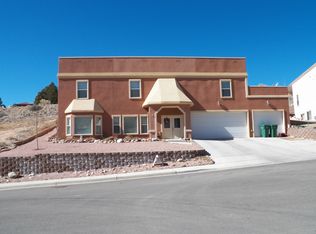 4141 Cristo Rey St, Farmington, NM 87401