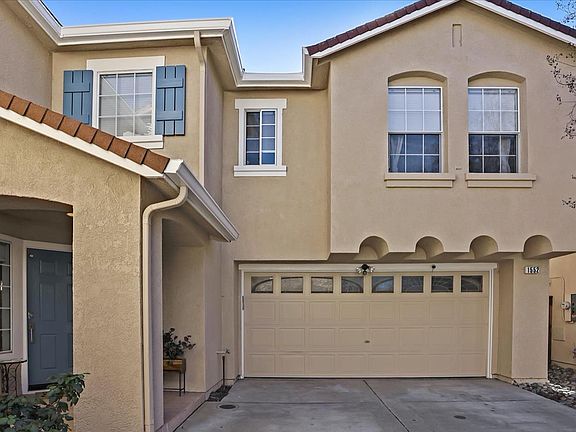 3rd image of 1552 Hermocilla Way