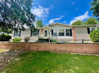 32 Daytona Blvd, Plattsburgh, NY 12901