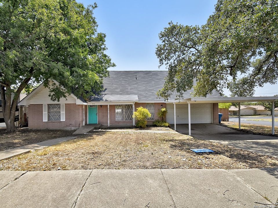 1st image of 810 COBBLE DR