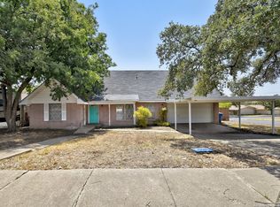 810 Cobble Dr, San Antonio, TX 78216