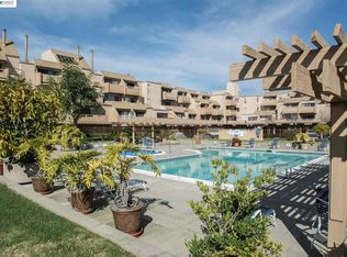 3 Embarcadero W APT 139, Oakland, CA 94607