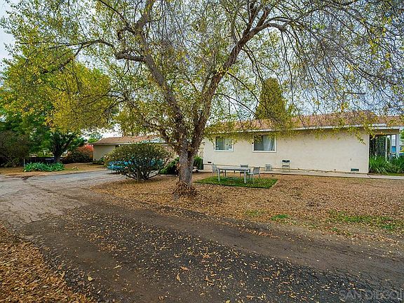 4th image of 8271-A/B Golden Ave