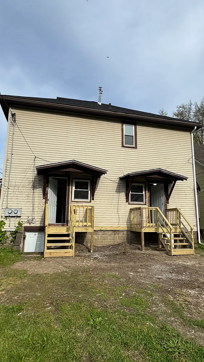 Building Photo - 3323 West St #3321