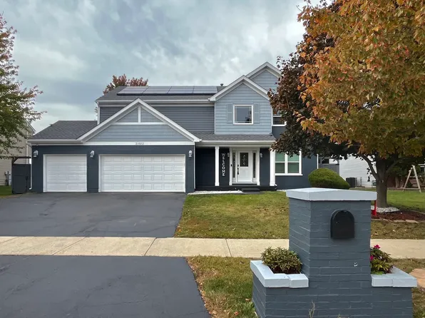 21022 Longmeadow Dr, Crest Hill, IL 60403