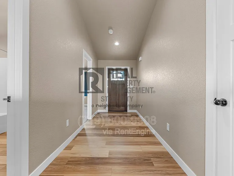 1886 E Jerrian Ln — Photo 6