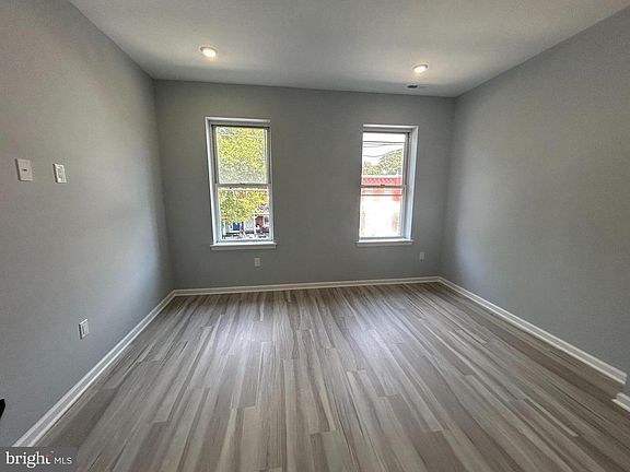 4th image of 4232 Westminster Ave #2