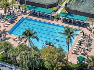 14907 Sterling Oaks Dr, Naples, FL 34110