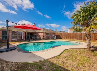 5803 Homestead Ct, Arlington, TX 76017