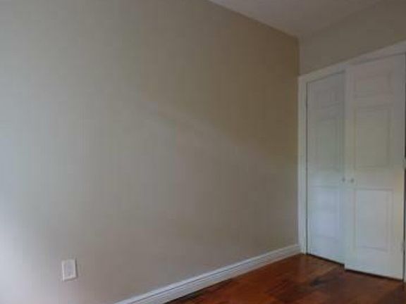 4th image of 1200 Tinton Ave