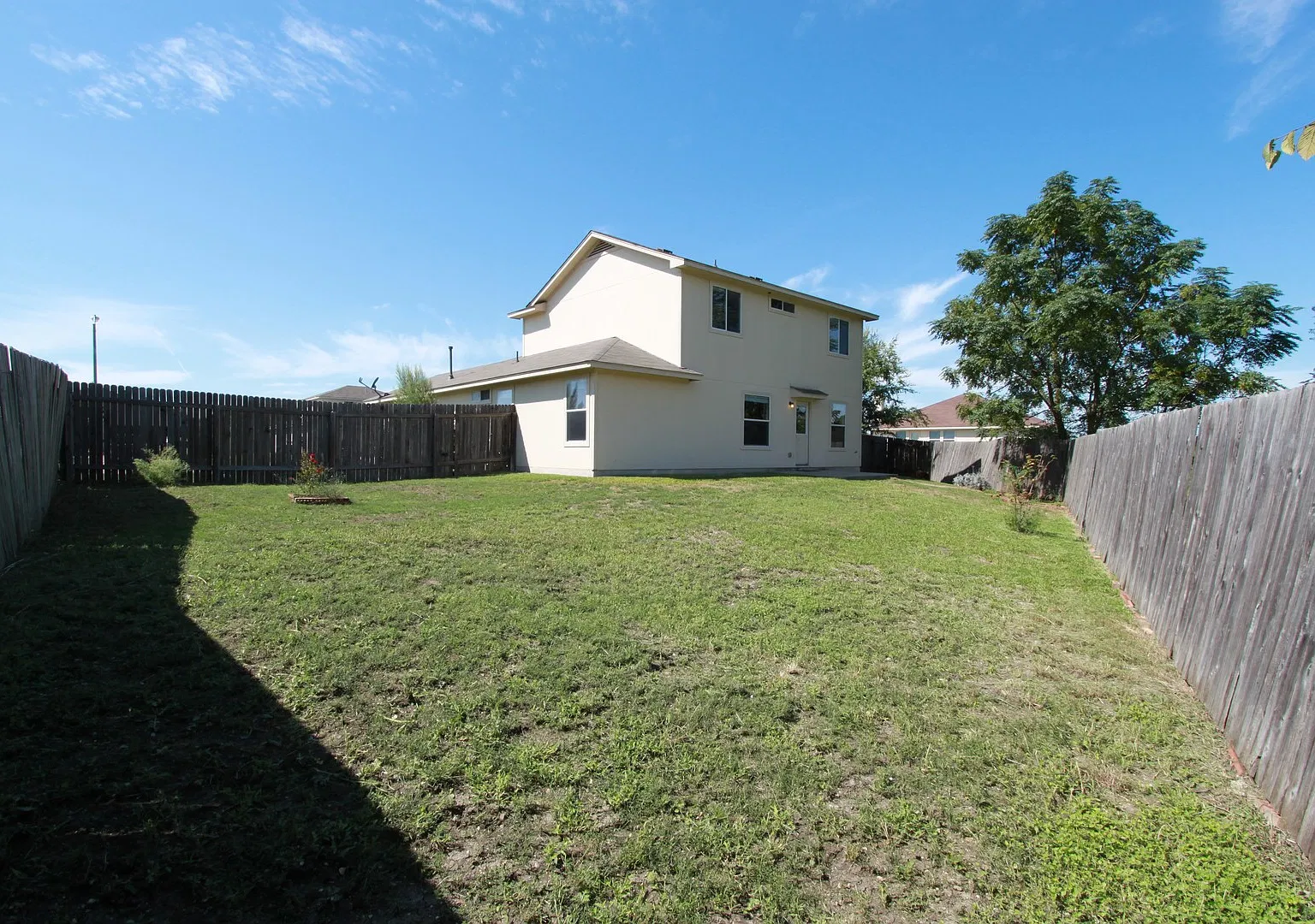 Updated 4 Bedroom, 2.5 Bath Home in Hutto — Photo 2