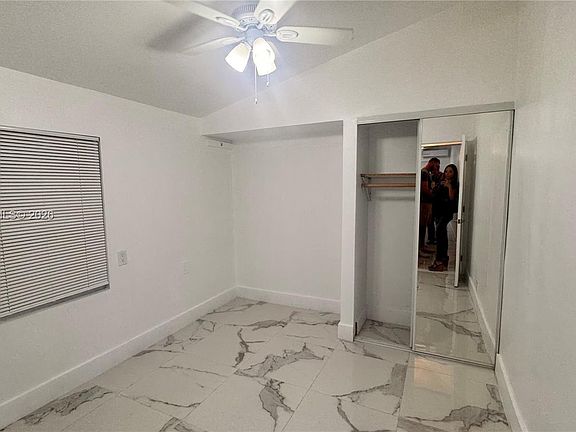 4th image of 1905 Harding St Unit 1