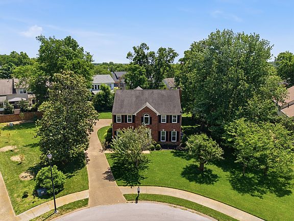 2nd image of 717 Fawn Cir