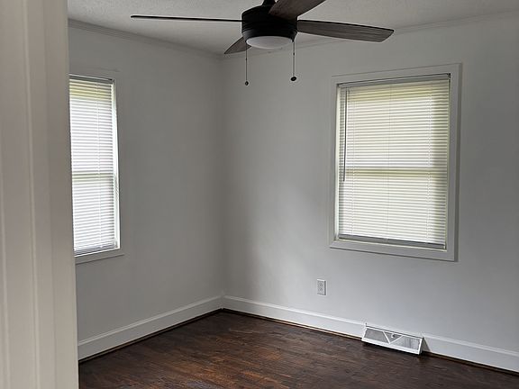 4th image of 307 N 12th Ave