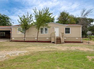 206 Summit Ridge Ct, Springtown, TX 76082