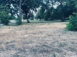 825 Smith St, Gainesville, TX 76240