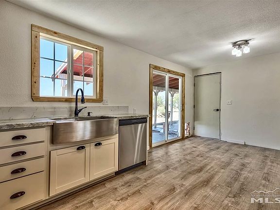 3rd image of 1274 Marj Ln
