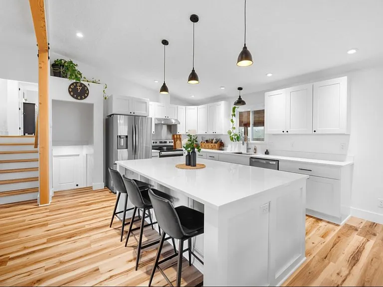 1315 SW Dorothy St — Photo 3