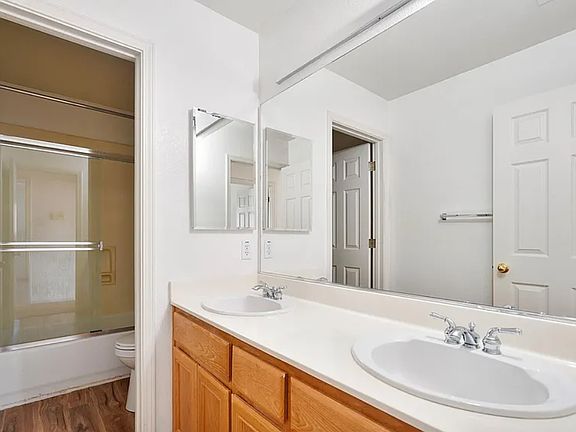 3rd image of 770 Joshua Dr