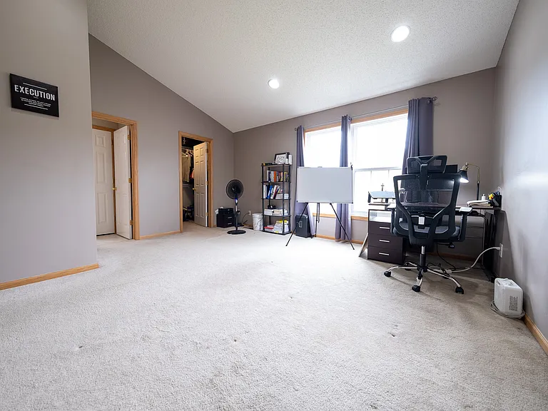 710 Village Pkwy — Photo 13