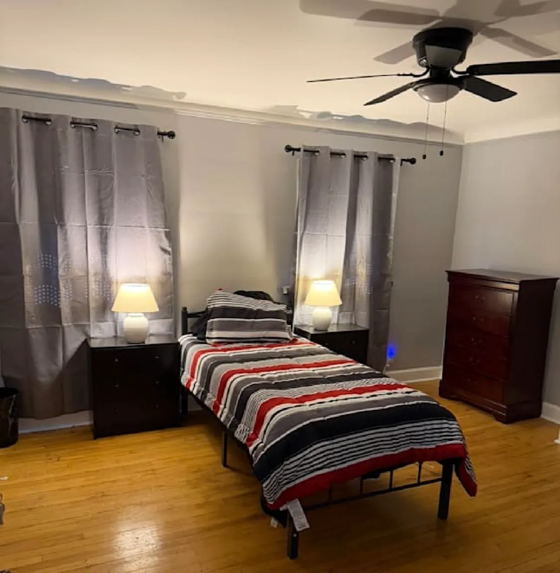 1 bed, 1.5 bath, $900 — Photo 2