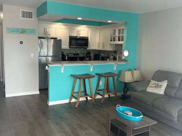 680 71st Ave, Saint Pete Beach, FL